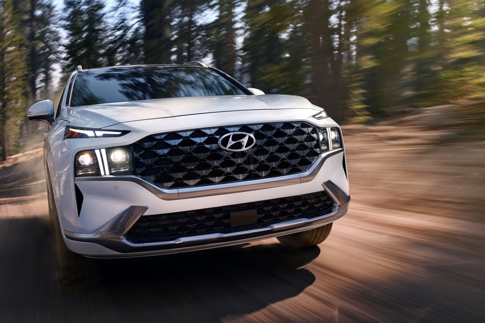 2023 Hyundai Santa Fe Offers Progressive Features for Outdoor Adventures