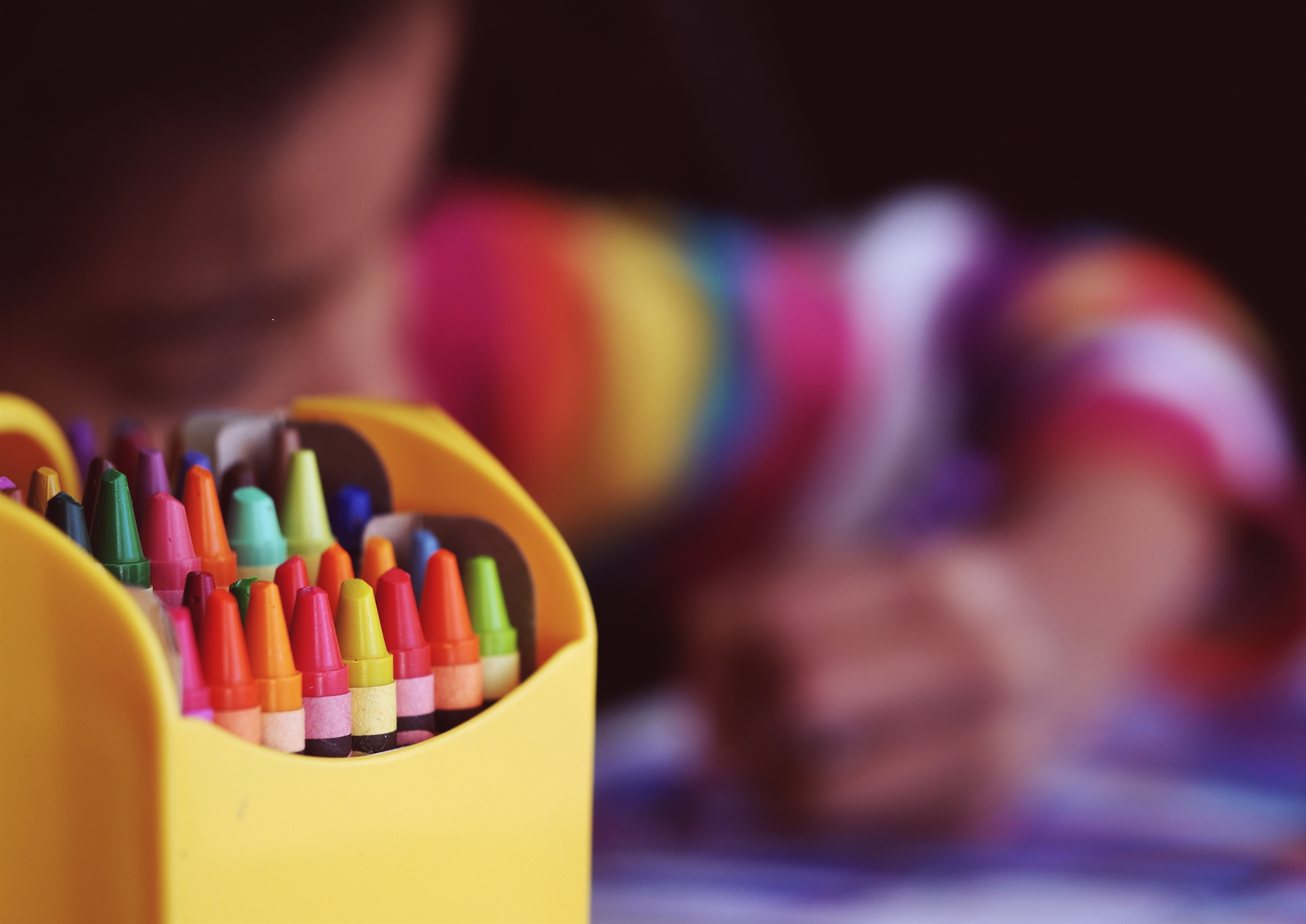 Early Learning Centre vs. Traditional Daycare: Which Is Right for Your Child?